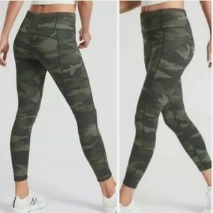 Athlete Camo Leggings Small